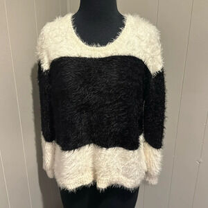 Vince Camuto white/black block soft stretch eyelash knit crewneck sweater. PS.